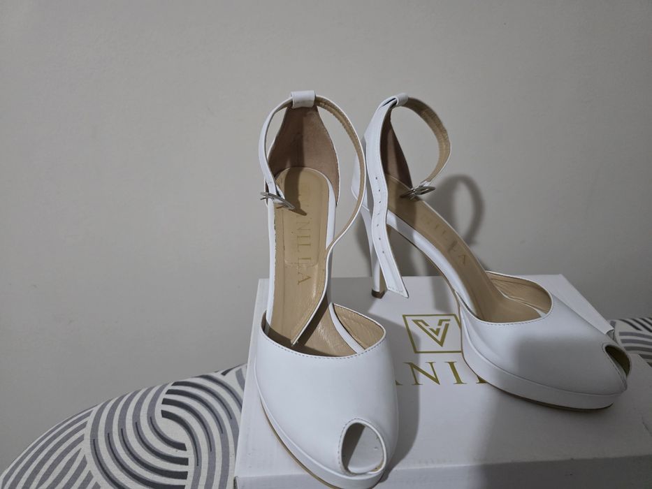 Sandale mireasa din piele