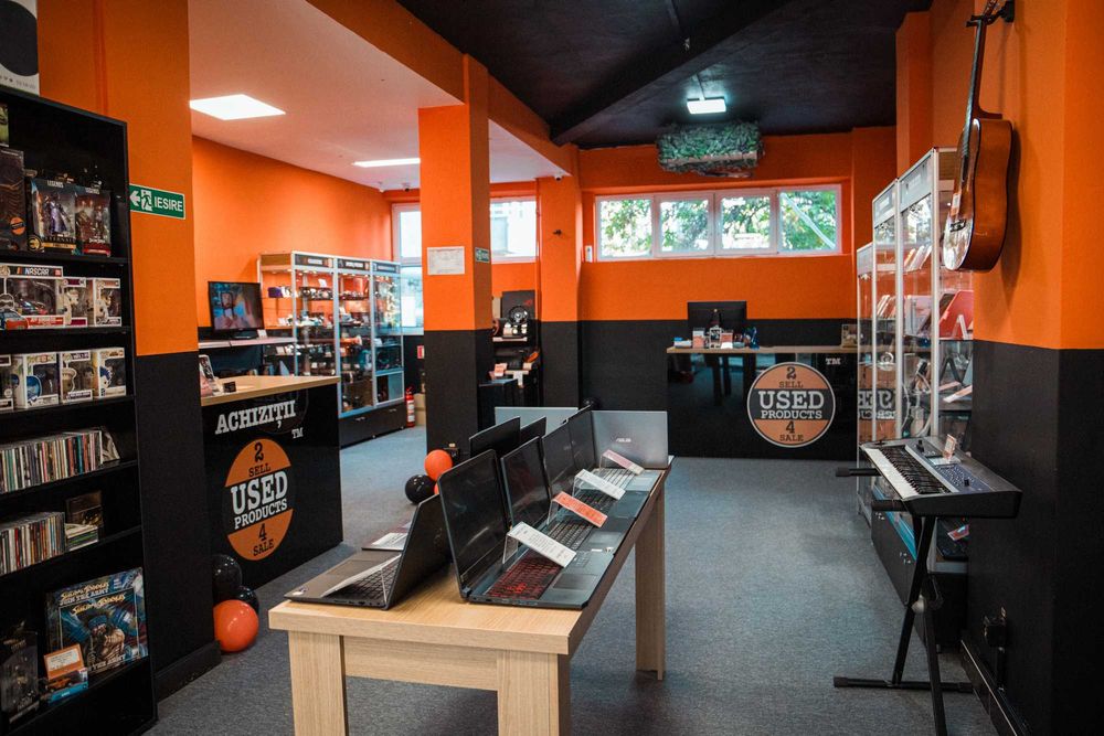 Aparat foto Nikon D3000 + Obiectiv 18-55mm | UsedProducts.Ro