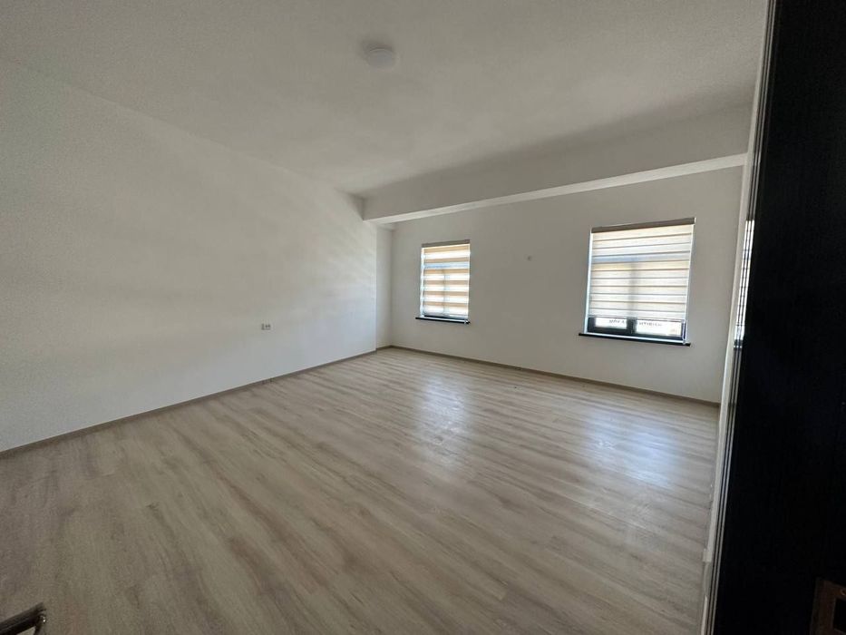 2 этаж весь помещения под офис