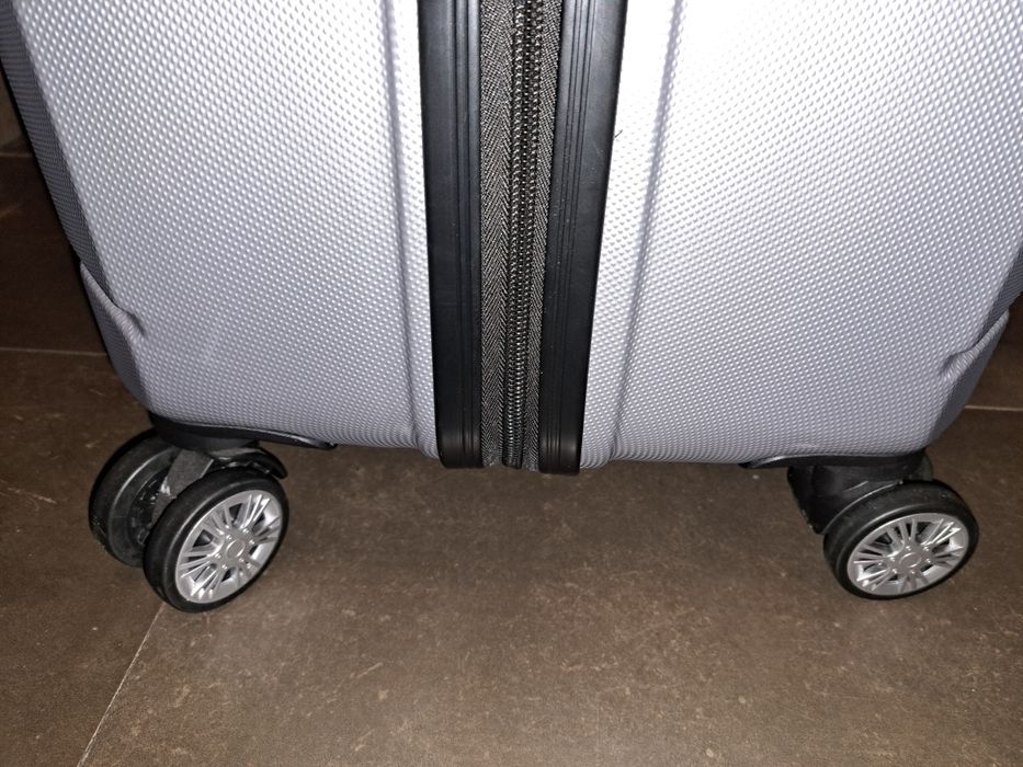 Голям куфар  ABS