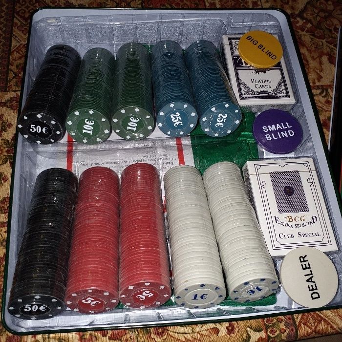 Set joc de poker 500 jetoane. Nou.
