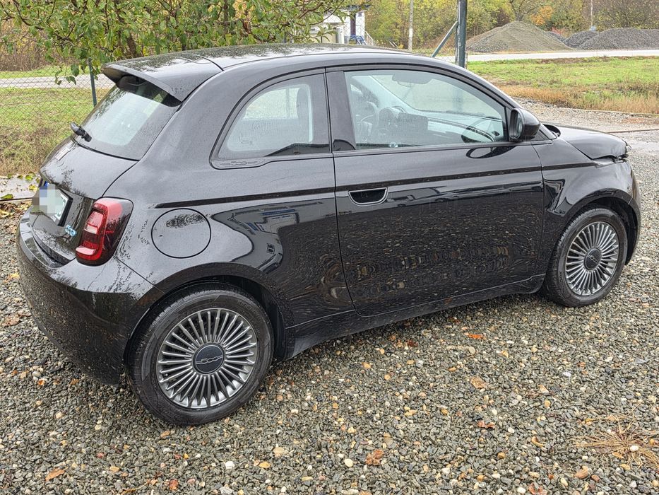 Fiat 500e electric 42kw 41000km avaria lovitt lovit