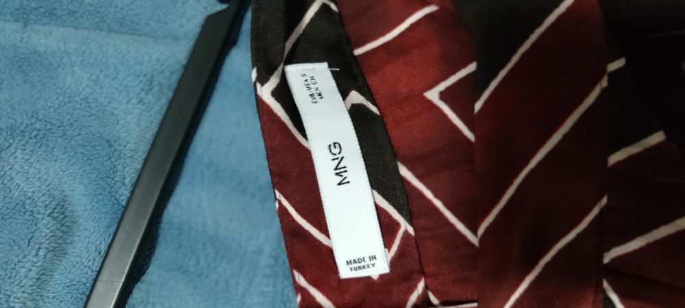 Fusta lunga plisata ,nouă