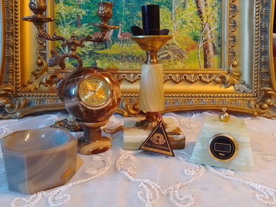 Лампа часы и пепельница из натурального камня Оникс