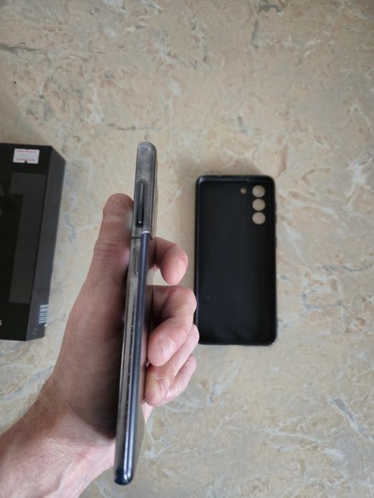 Продам Samsung s21