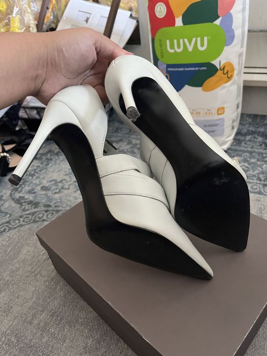 Туфли Charles & Keith