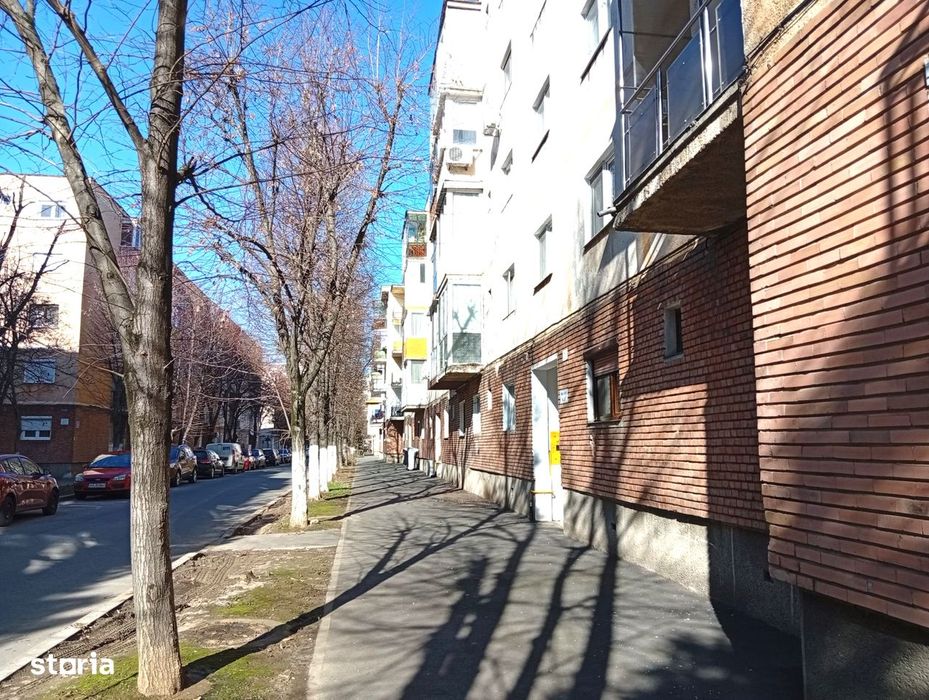 Apartament 3 camere de vanzare in Micalaca 500