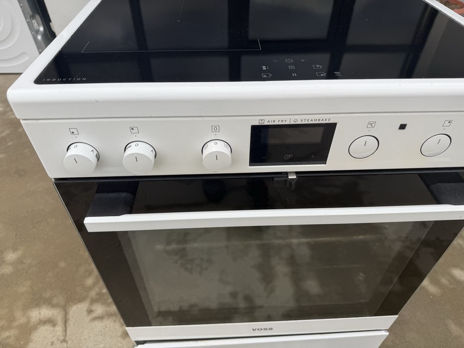 Печка с керамичен плот Електролукс ИНдукция