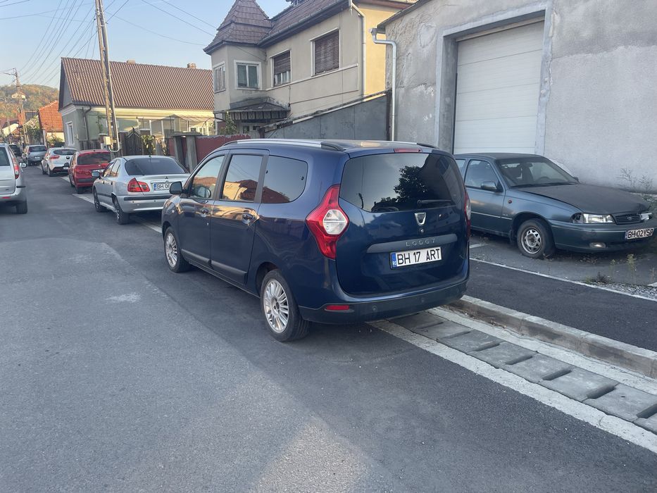 DACIA Lodgy 2015 — imagine 3