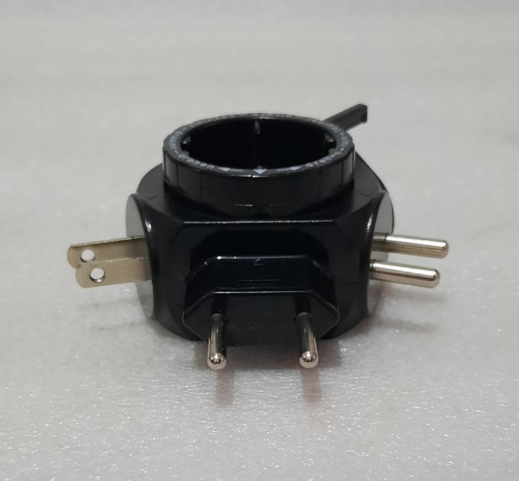 Adaptor priza universal Kopp, 250V 16A