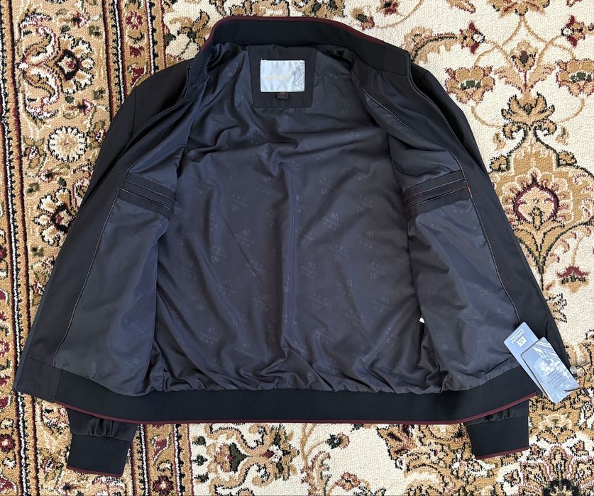 Продам две куртки демисезонные