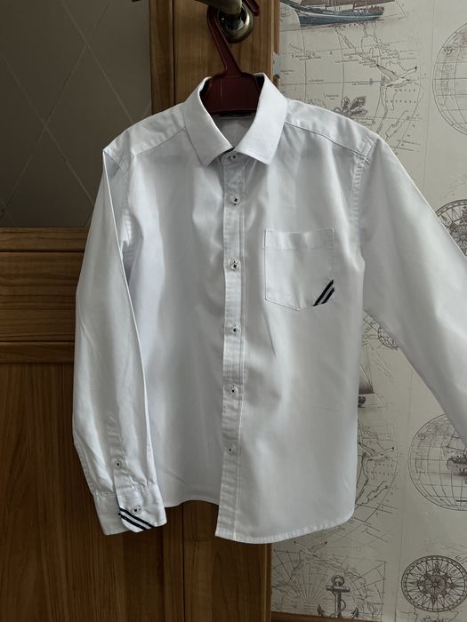 Продам школьные рубашки на мальчика