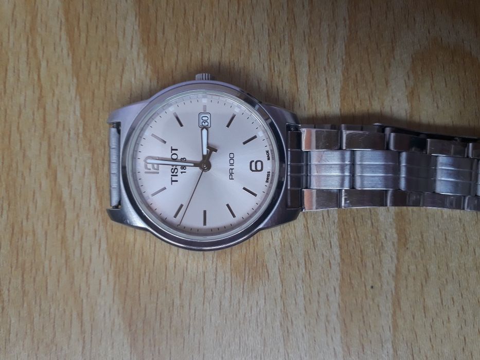 Мъжки часовник Tissot и Rado