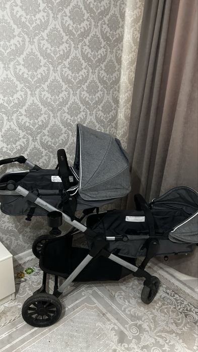 Детская коляска Evenflo Pivot Xpand для двойни