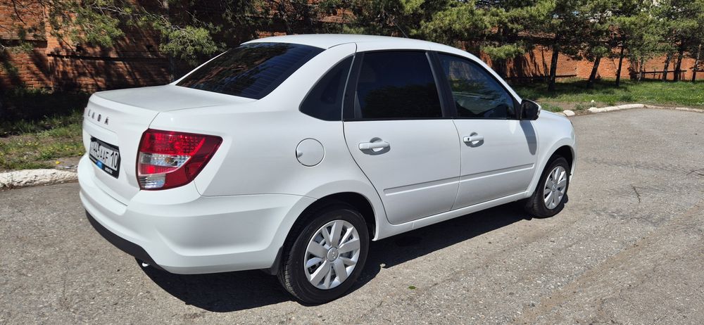 Продам Granta 2190