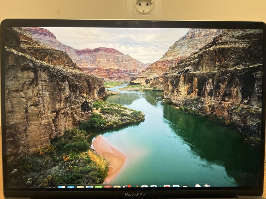 Apple Macbook Pro 16 2019 A2141