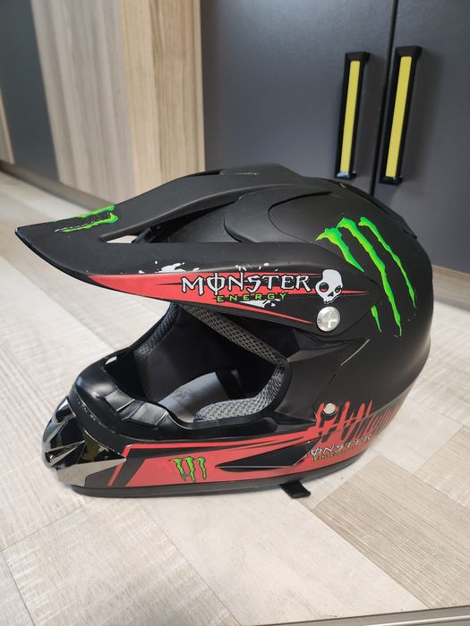Нова Каска за мото крос / байк Monster M