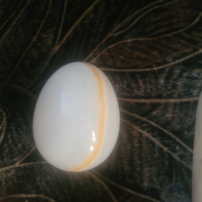 Яице и пепелник оникс   Дамска  гривна от кост