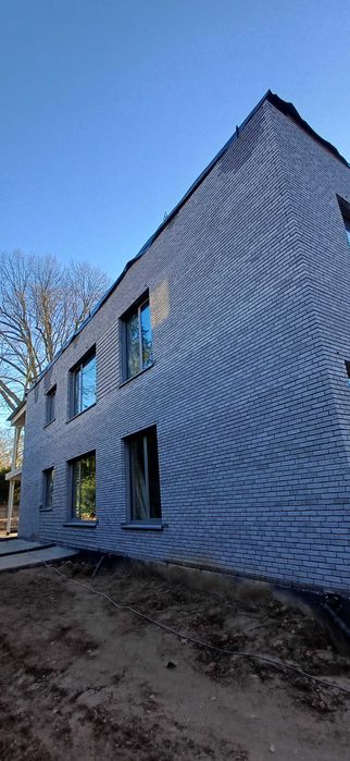 Execut lucrări cu caramidă aparentă