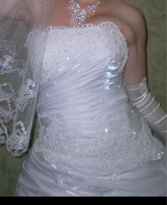 Свадебное платье