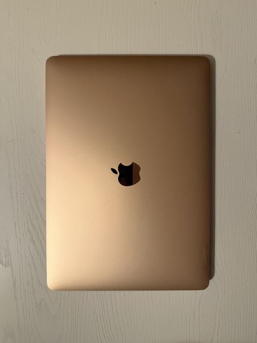 Macbook Air M1 Rose Gold 2020(aproape ca nou) 2350 doar azi in Cluj