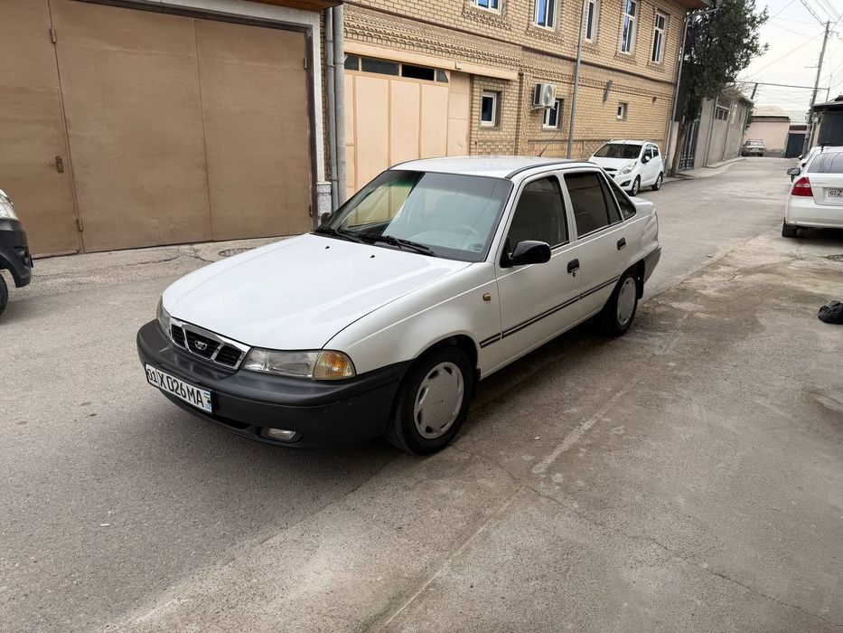 Продам нексия 1 Daewoo