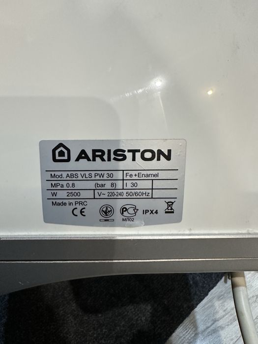 Ariston водонагреватель 30 литров