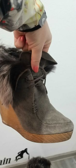 Botine piele intoarsa gri petrol cu blanita naturala iepure