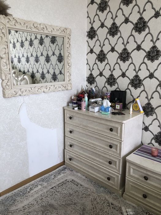 Продам спальнюю гарнитуру комплект
