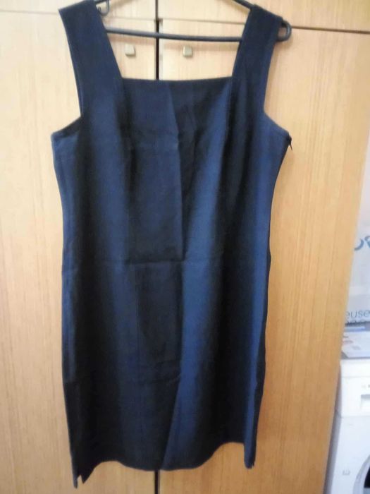 Вечерни рокли за банкет