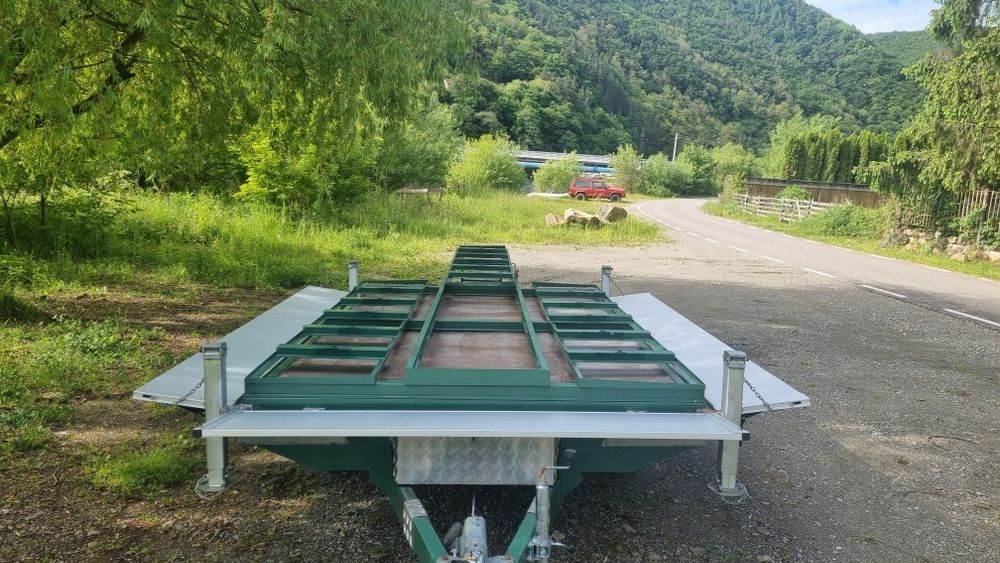 Vând remorcă apicola nouă