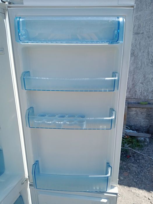 С доставкой продам холодильники