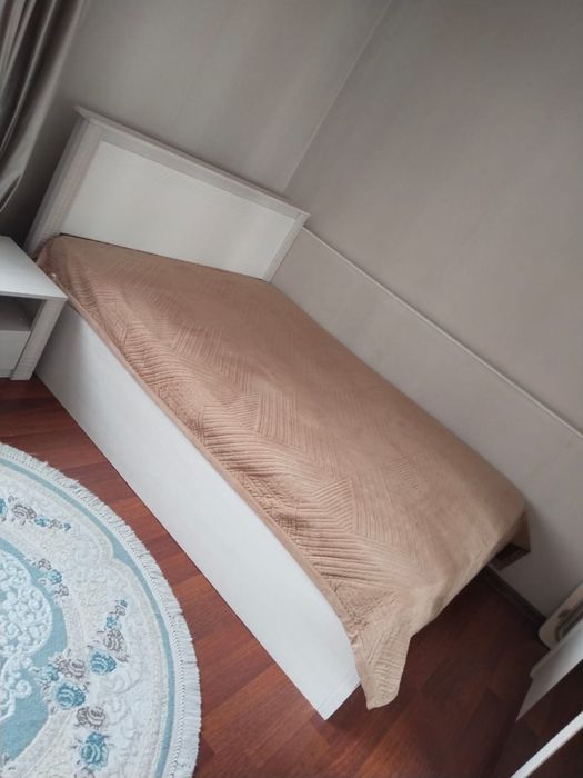 Двухспальная кровать