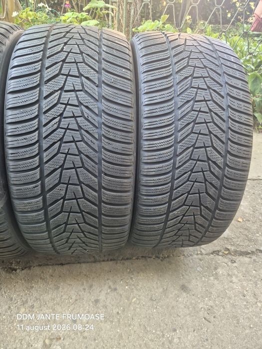 255 35 20  Anvelope de iarna Hankook 2024