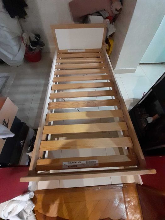 Pat de copii Ikea si saltea