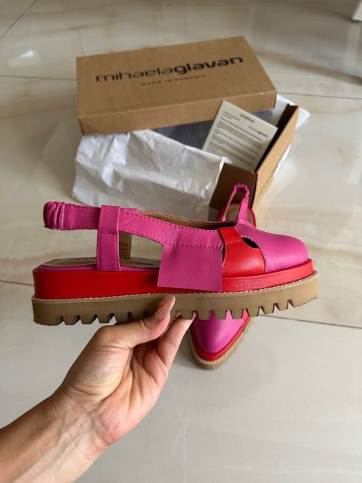 Кожени обувки с отворена пета  Mihaela Glavan