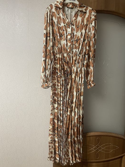 Пролается Платье р. 38