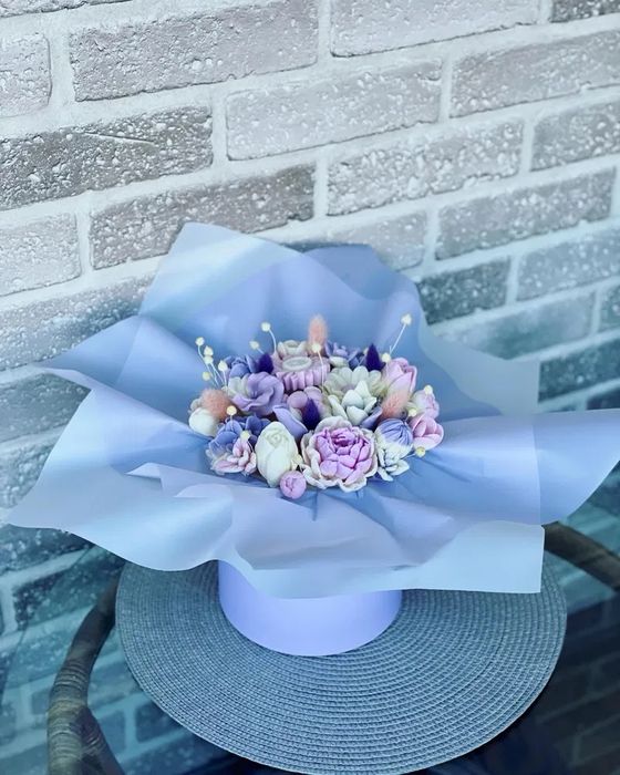 Букет из шоколадных пионов,сладкий букет,клубника в шоколаде