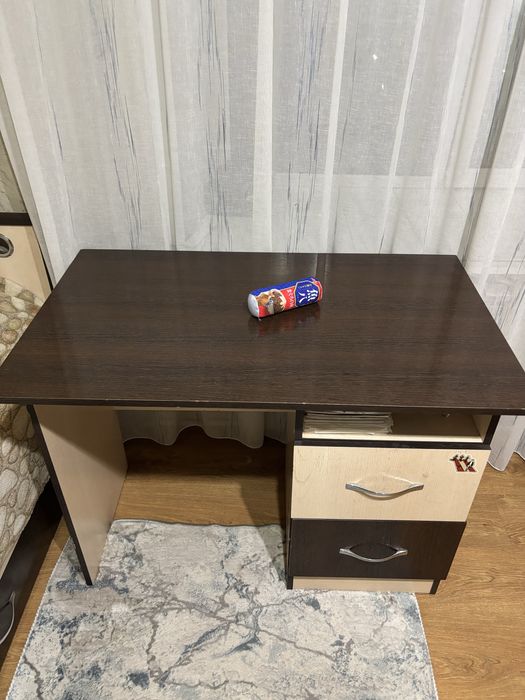 Продам письменный стол