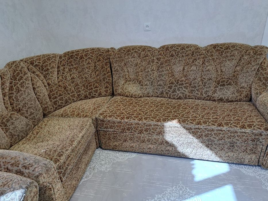 Диван для гостиной