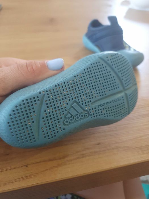 Сандали Адидас 20 номер