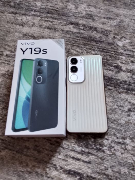 Vivo Y9s с гарантией
