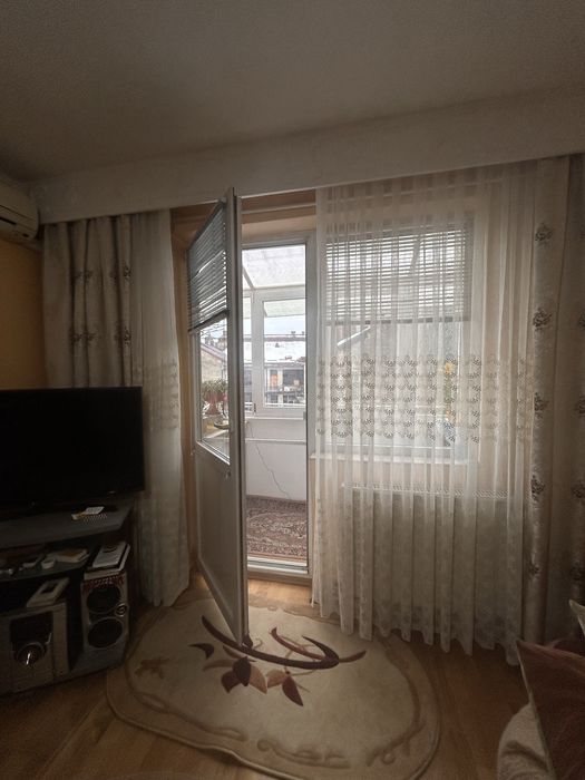 Apartament extra central de vanzare