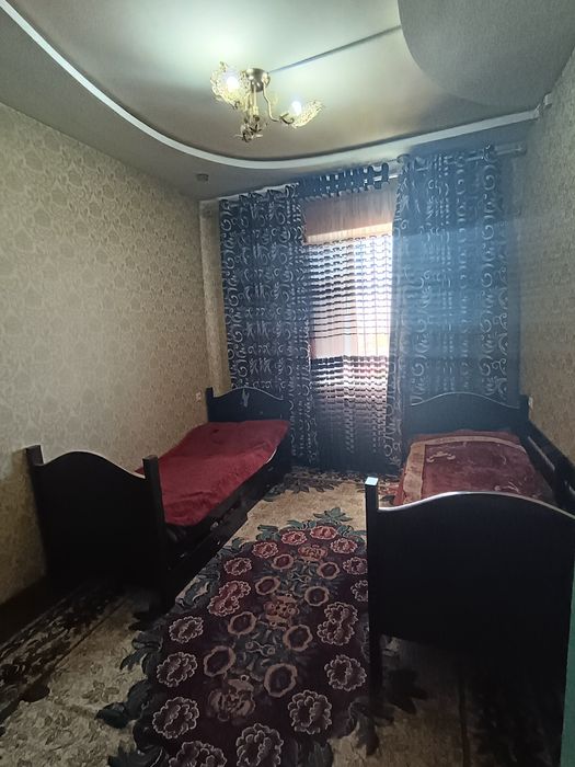 Квартира 5-ти комнатная с мебелью в Саттепо.