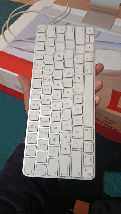 iMac sotiladi m1chip xotira 16/1tb