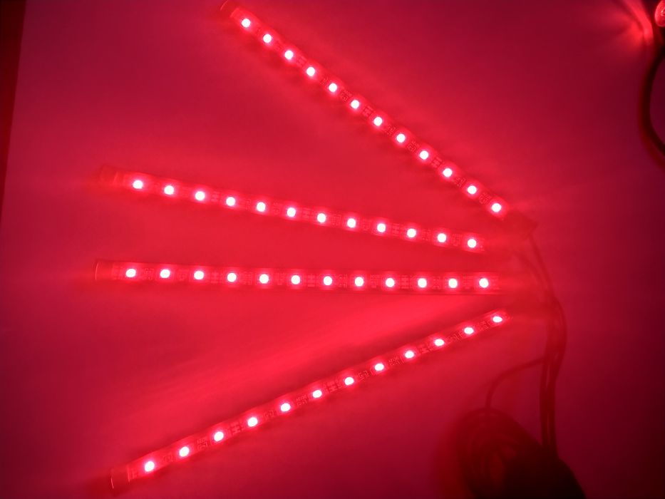 Kit interior LED 12 SMD RGB Cu Telecomanda, Controler Senzor De Sunet