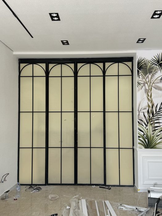 Дверь раздвижная с доводчикос распошная дверь