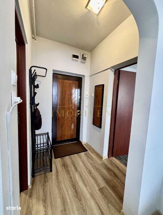 Apartament 2 camere, decomandat, zona Gruia