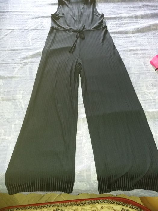 Vând Salopetă Damă