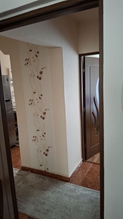Apartament cu 2 camere schimb cu casa